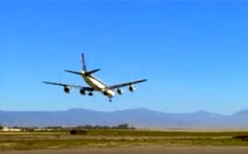 DC-8 crazy crosswind landing