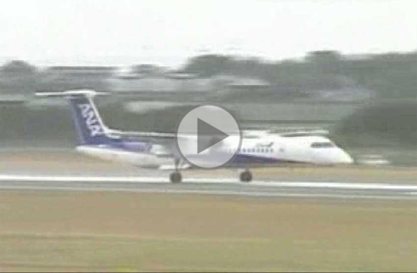 Difficult Dash 8 landing with the nose landing gear stuck retracted